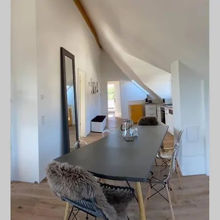 100 Qm Sonnendurchflutetes Loft, Sonnenbalkon *